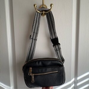 Stylish Black Fanny Pack